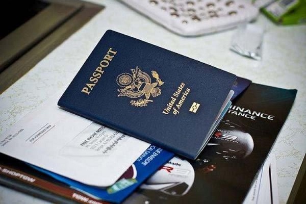 Đối với hành khách mang quốc tịch nước ngoài phải có hộ chiếu